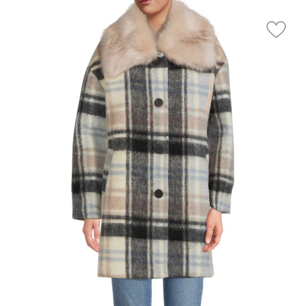 Plaid coat with faux fur
